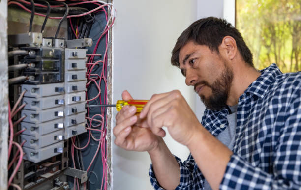 Professional Electrician in Oildale, CA
